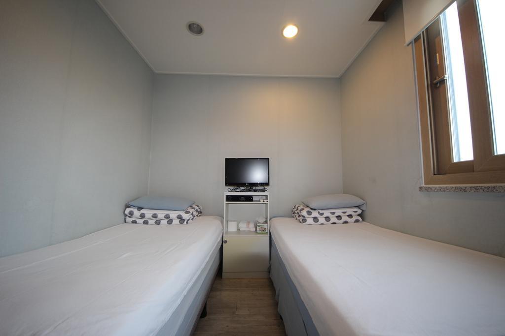 Hostel The New Day Μπουσάν Εξωτερικό φωτογραφία