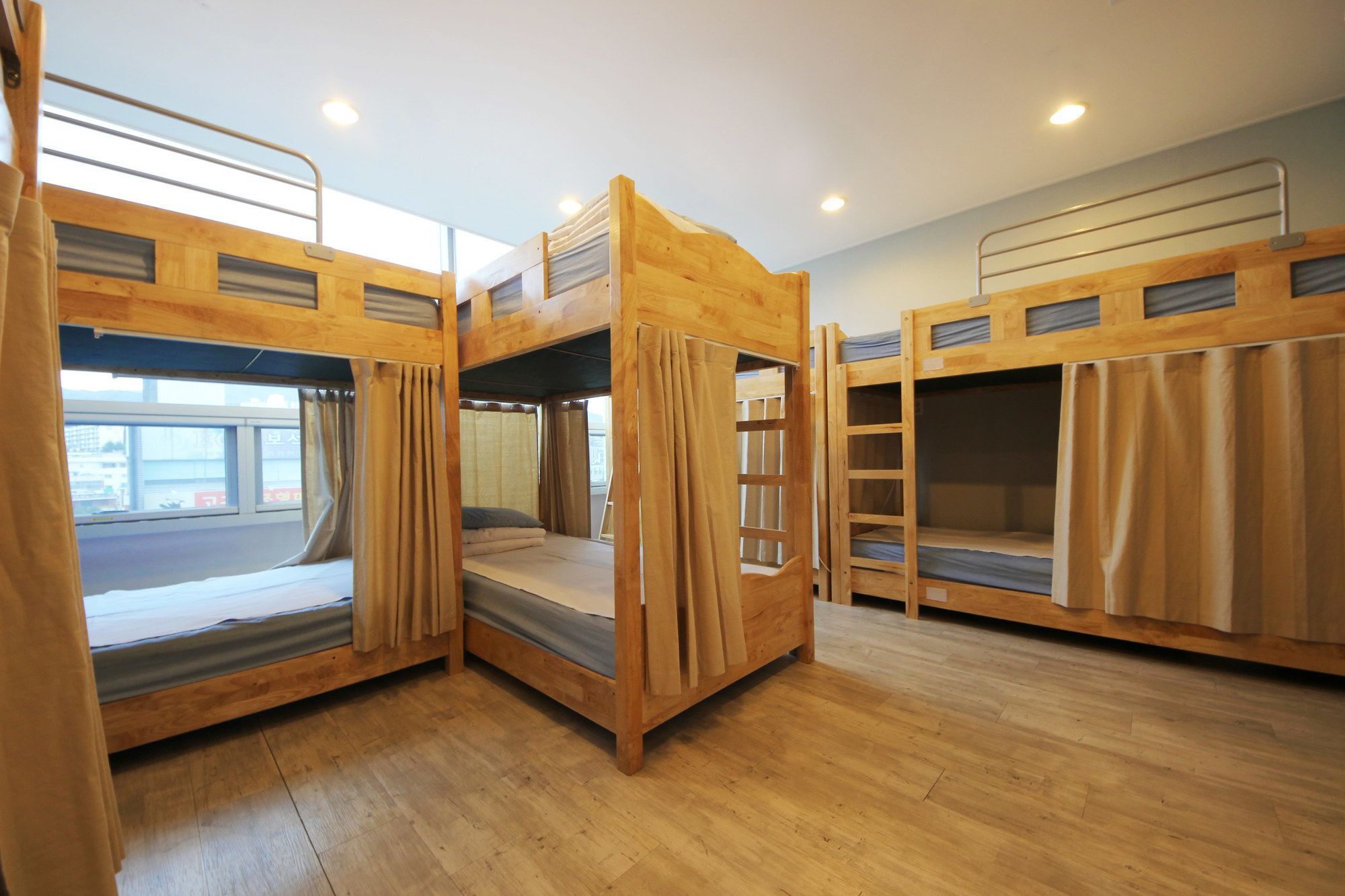 Hostel The New Day Μπουσάν Εξωτερικό φωτογραφία