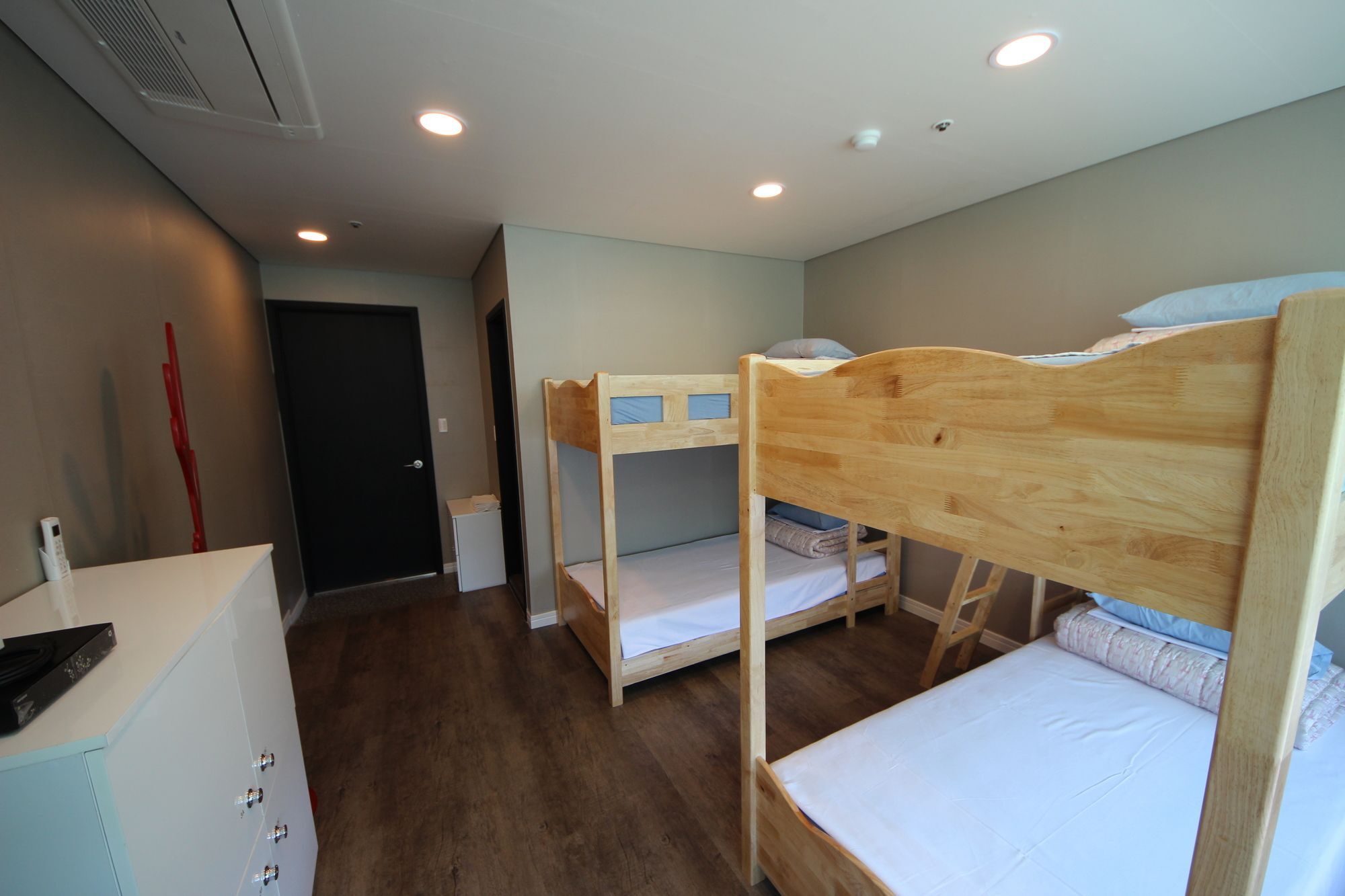 Hostel The New Day Μπουσάν Εξωτερικό φωτογραφία